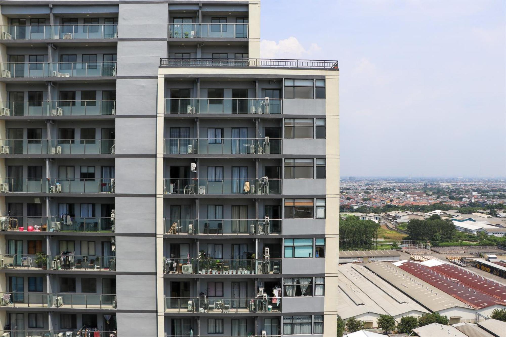 Cozy At 27th Floor Daan Mogot By Travelio * Jakarta