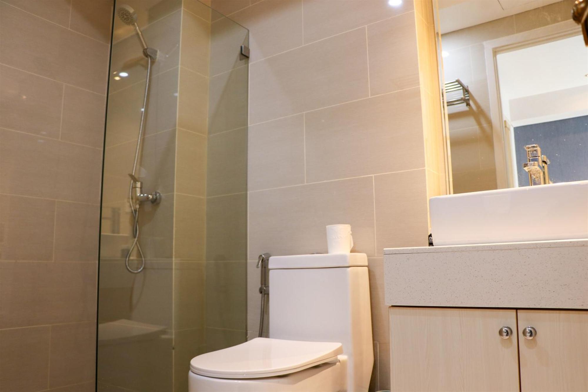 Cozy At 27th Floor Daan Mogot By Travelio *
